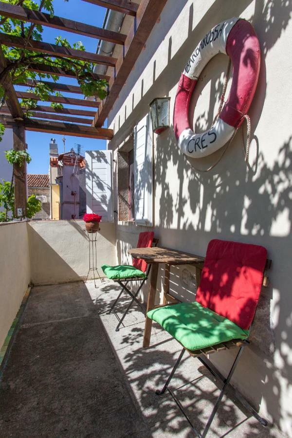 Barbarossa House With Parking Apartment Крес Екстериор снимка