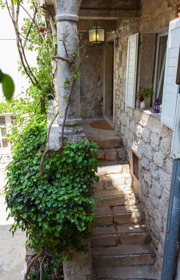 Barbarossa House With Parking Apartment Крес Екстериор снимка