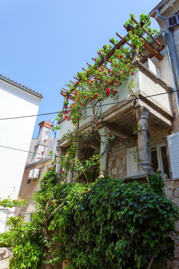 Barbarossa House With Parking Apartment Крес Екстериор снимка