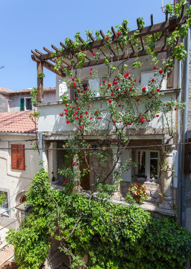 Barbarossa House With Parking Apartment Крес Екстериор снимка